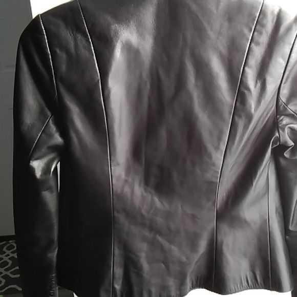 ⭐️Danier Leather Jacket - Picture 11 of 14